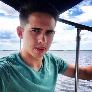 Meet your Posher, Aaron